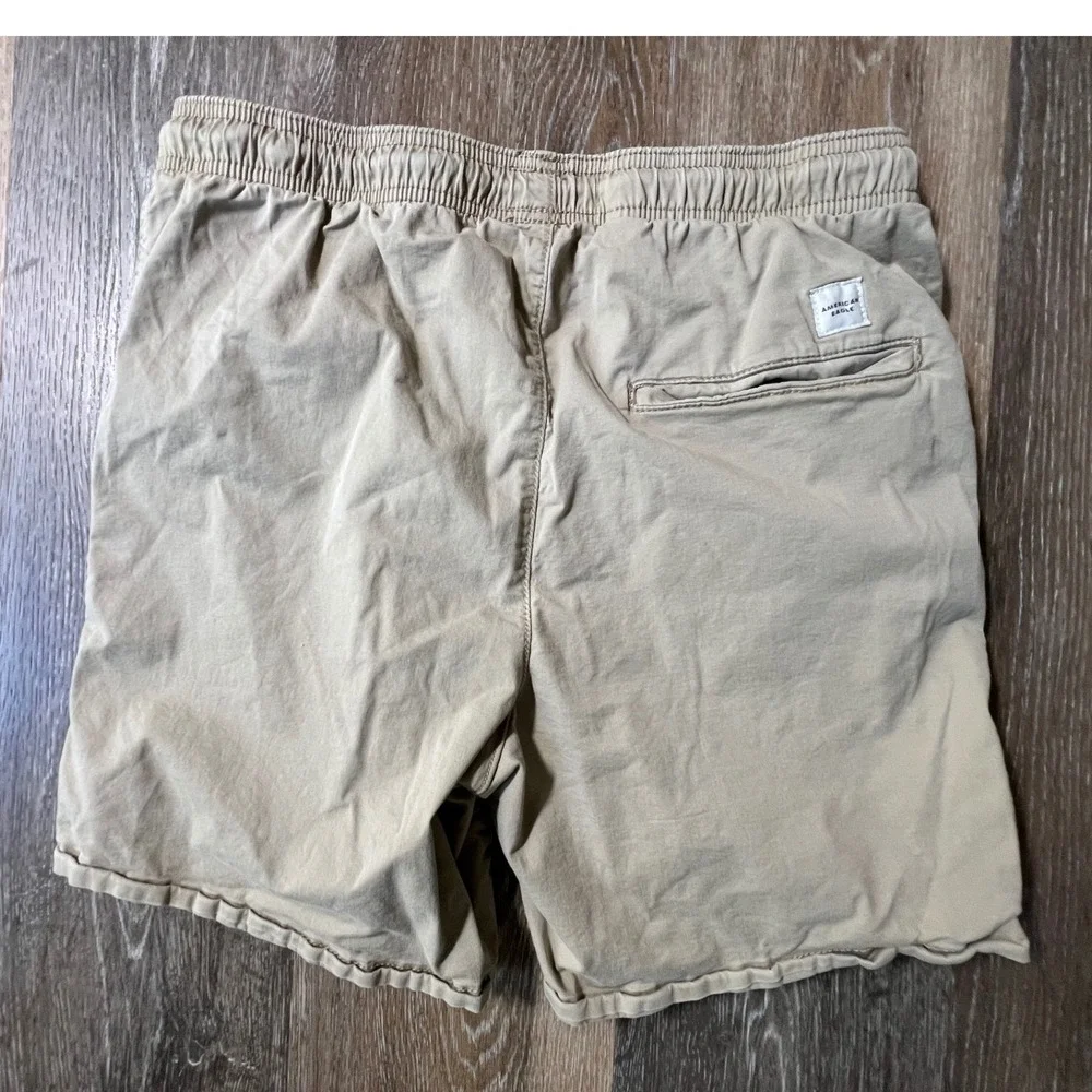 American Eagle Flex Shorts Mens Small Tan Khaki Elastic Waist Drawstring Casual